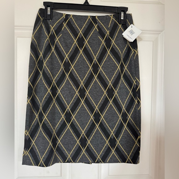 Halogen Dresses & Skirts - Halogen plaid skirt